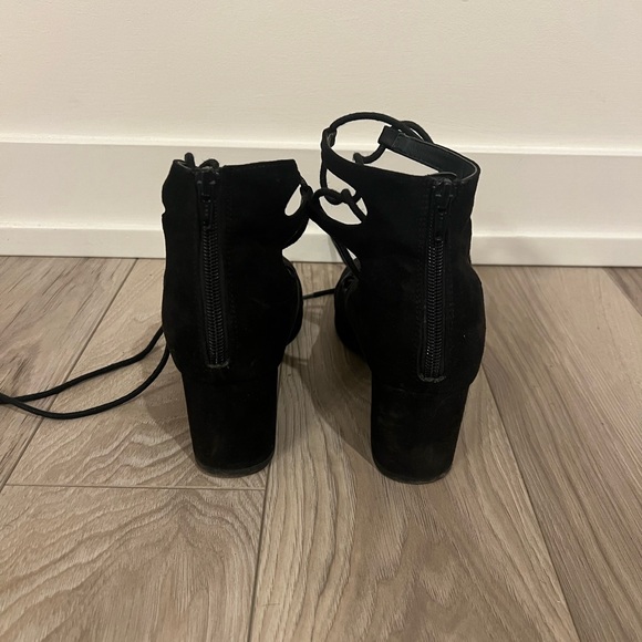 Steve Madden Black Suede Lace‑Up Block Heel Sandals – Size 39 - Picture 4 of 5